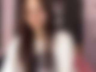 Live cam show with EldoraSebero - Anal Brown Hair on AdultVida.com