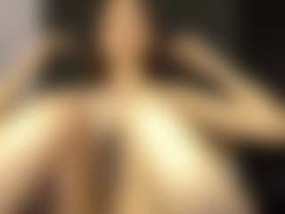 EldoraSebero's Live Sex Cam Show