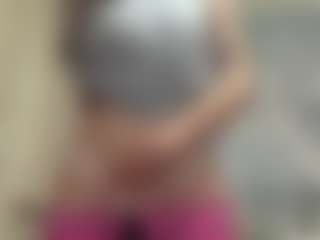 FayeSchoenhals's Live Sex Cam Show