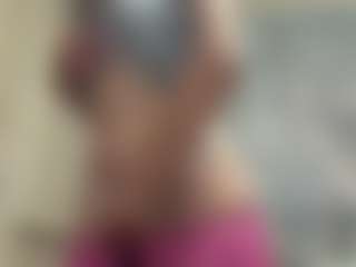 FayeSchoenhals's Live Sex Cam Show