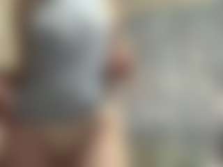 FayeSchoenhals's Live Sex Cam Show