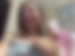 FayeSchoenhals's Live Sex Cam Show