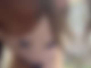Show en direct avec FayeSchoenhals - Lesbian sur Camsoda