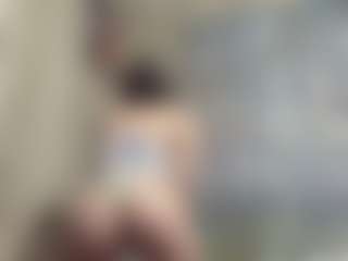 Live cam show with FayeSchoenhals - Skinny White on liverealitysex.com