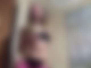 Live cam show with FayeSchoenhals - Flashing on live18s.com