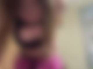 FayeSchoenhals's Live Sex Cam Show