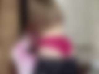 Live cam show with FayeSchoenhals - Young Adult on Dare Cams