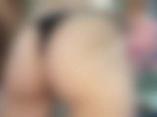 Live cam show with FayeSchoenhals - Smoking on CSO-WL