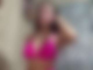Live cam show with FayeSchoenhals - Athletic on Milfs Live