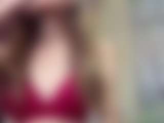 Live cam show with FayeSchoenhals - Average on CamClone
