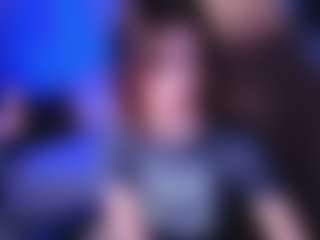 Live cam show with Moonberry_Yi - Gray Eyes on Gym Cam Girls