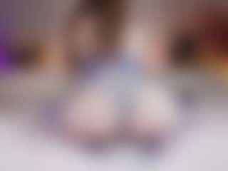 HiBella's Live Sex Cam Show