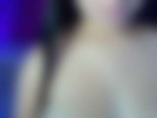 Live cam show with juliana-diamond - Camel Toe on Uber Horny