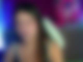 Live cam show with juliana-diamond - Camel Toe on CamwithHer