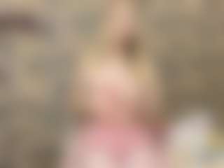 Live cam show with LeannShamsi - Ass To Mouth on AdultVida.com