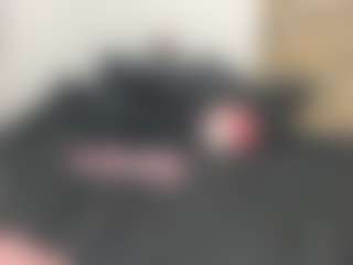 Live cam show with LeannShamsi - Ball Sucking on AdultVida.com