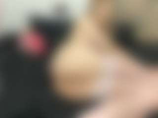 Live cam show with LeannShamsi - Ass To Mouth on Fit Hotties