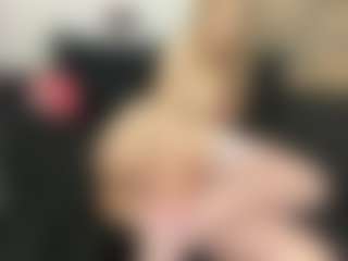 Live cam show with LeannShamsi - Teen (18+) on Stripli.com
