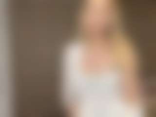 Live cam show with LeannShamsi - Petite on CSO-WL