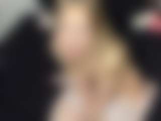 Live cam show with LeannShamsi - Granny on eurowanks.com