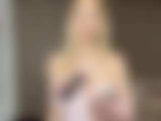 Live cam show with LeannShamsi - Granny on SpunkLive