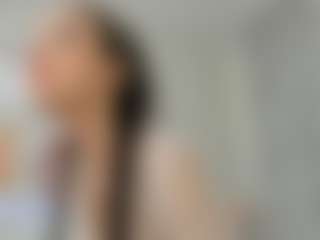 Live cam show with milly-jade - Brown Eyes Brown Hair on Chatstar