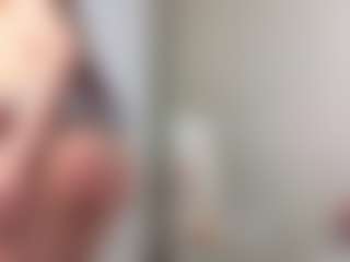 Live cam show with milly-jade - Skinny on fapnchat
