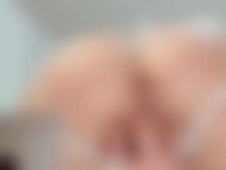 milly-jade's Live Sex Cam Show