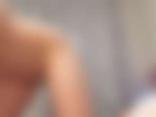 Live cam show with milly-jade - Small Tits Brown Hair on LiveSexCams6