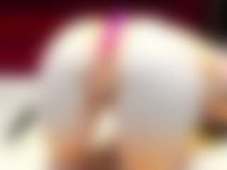 Live cam show with ScarletFlame - Teen (18+) on Fling VIP Chat