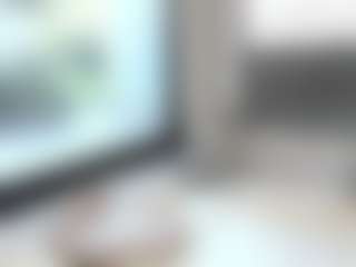 Live cam show with ScarletFlame - Petite on TastyBlacksLive