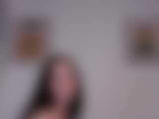 Live cam show with ShelleyCloughly - Camel Toe on AdultVida.com