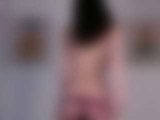 Live cam show with ShelleyCloughly - Body Massage on AdultVida.com