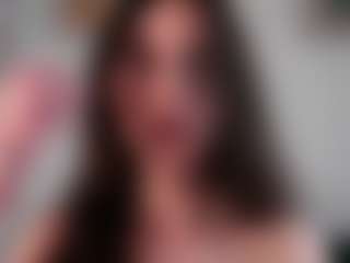 Live cam show with ShelleyCloughly - Green Eyes on livesuperchat.net