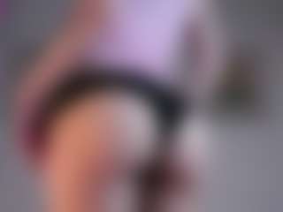 Live cam show with ShelleyCloughly - Body Massage on Camming Site