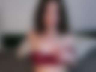 Live cam show with ShelleyCloughly - Camel Toe on Soda Cam