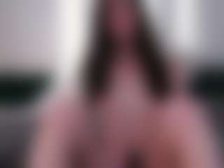 Live cam show with ShelleyCloughly - Body Massage on Camming Site