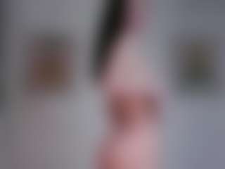 Live cam show with ShelleyCloughly - Striptease on Fling VIP Chat