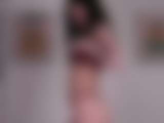 Live cam show with ShelleyCloughly - Body Massage on Camsoda