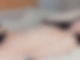 Live cam show with ShelleyCloughly - Green Eyes on CamClone