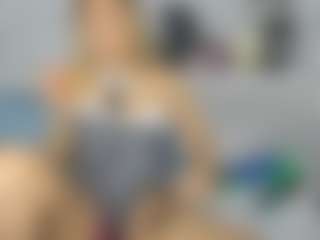 Live cam show with sweetdianeee - Fetish on Dare Cams