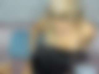 Live cam show with sweetdianeee - Tittyfuck on Dolls Live