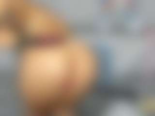 Live cam show with sweetdianeee - Brown Eyes on fapnchat
