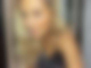 Live cam show with sweetdianeee - Blonde Hair Curvy on Camsoda
