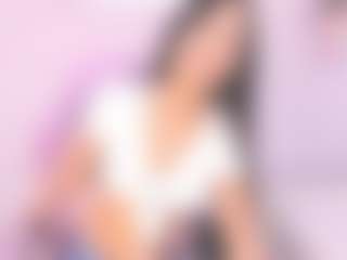 Live cam show with VelvetRosss - Skinny on Camsoda