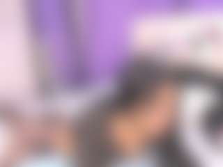 Live cam show with VelvetRosss - Athletic on xxxlivecams.org
