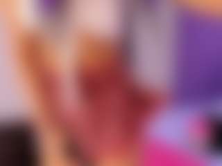 Live cam show with VelvetRosss - Skinny on Dolls Live