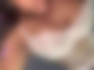 yourmamisilk's Live Sex Cam Show