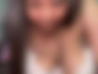 yourmamisilk's Live Sex Cam Show