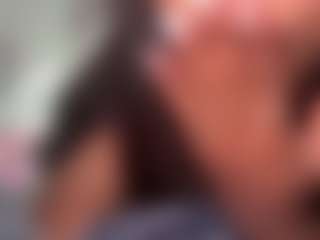 yourmamisilk's Live Sex Cam Show